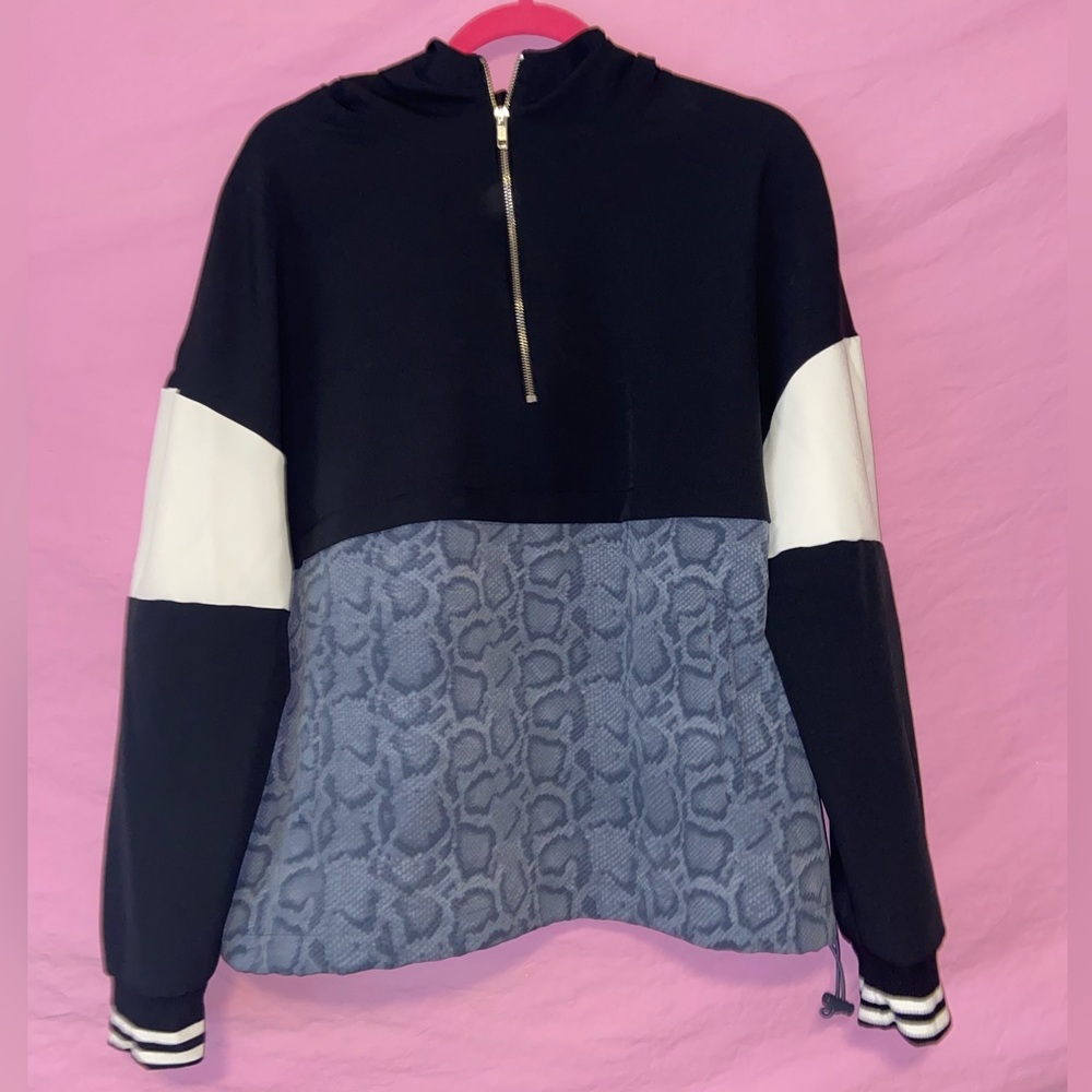 Avia zip up jacket/top.